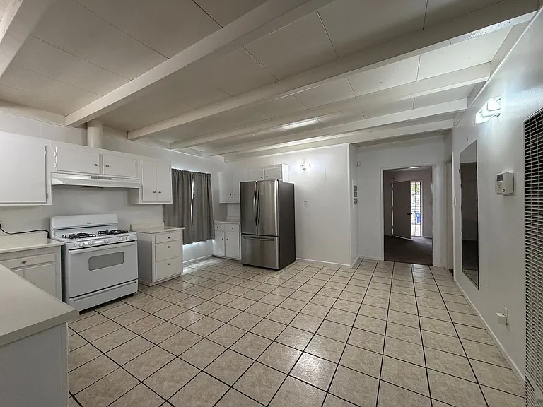 1440 Nancy St — Photo 33