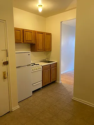 Rented by Daniel Gale Sotheby's International Realty | media 9