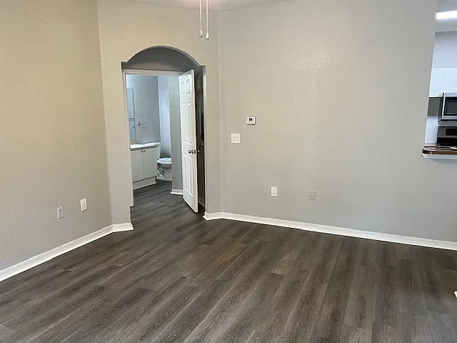 837 Grand Regency Point — Photo 2