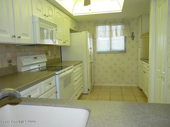 4th image of 3170 N Atlantic Ave APT 313