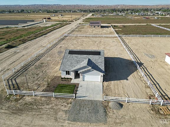 2nd image of 28102 Valley West Rd