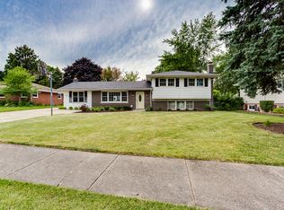 430 Glendale Rd, Roselle, IL 60172