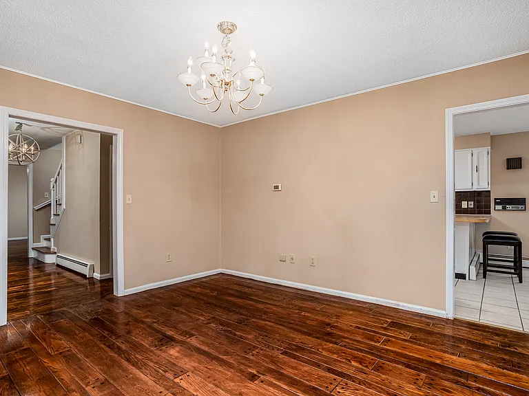 23 Golden Oaks Dr — Photo 10