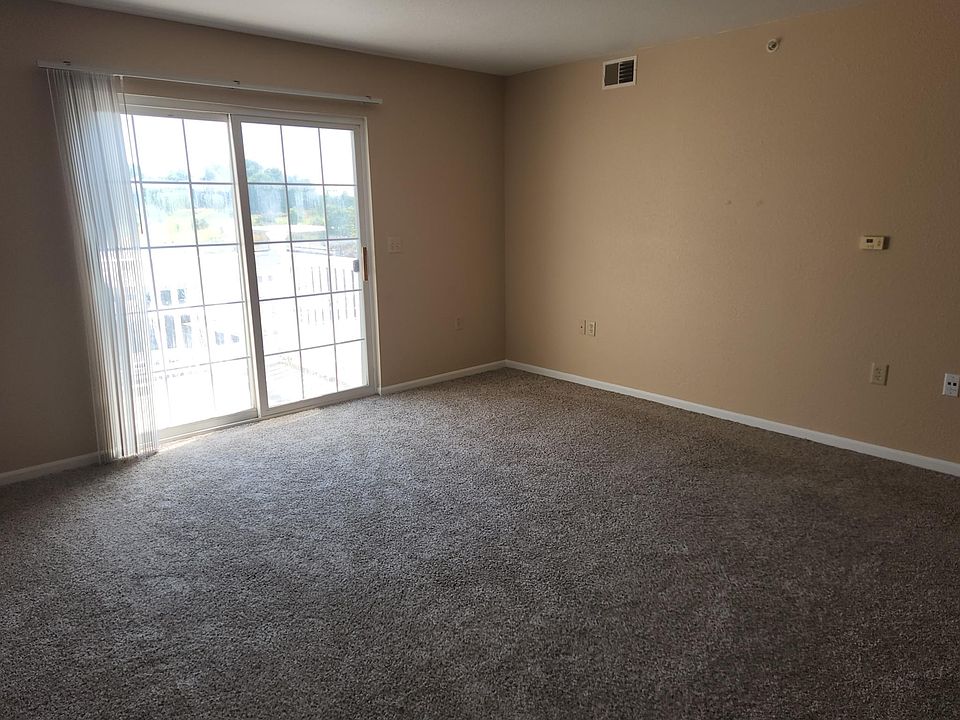 1st image of 718 Tumbleweed Ln #202