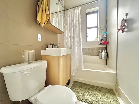 Rented by Doorway NYC, LLC | media 11