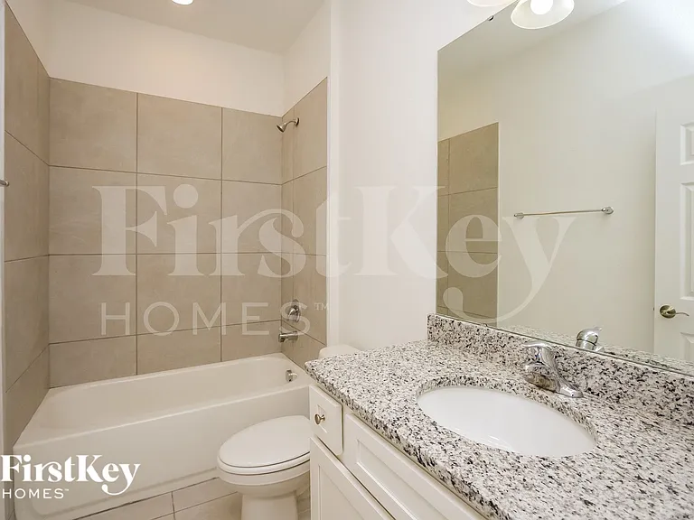 336 Corbel Ln — Photo 13