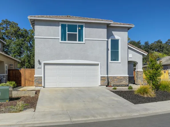 1041 Willow Dr, Ione, CA 95640