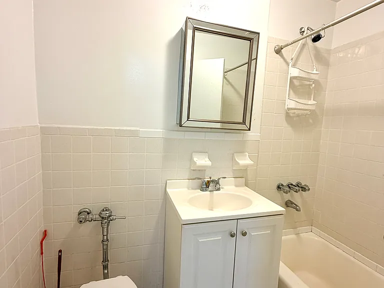 56-10 94th St #2K — Photo 5