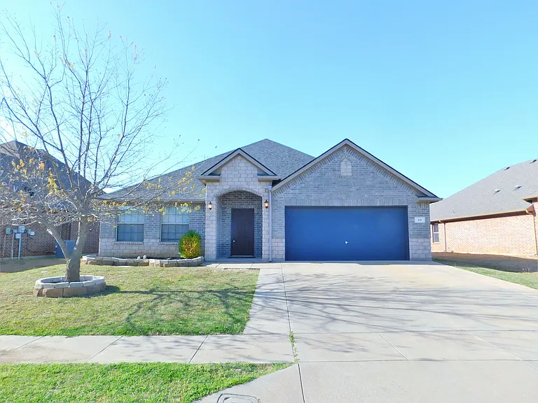 60 Kramer Ln — Photo 2