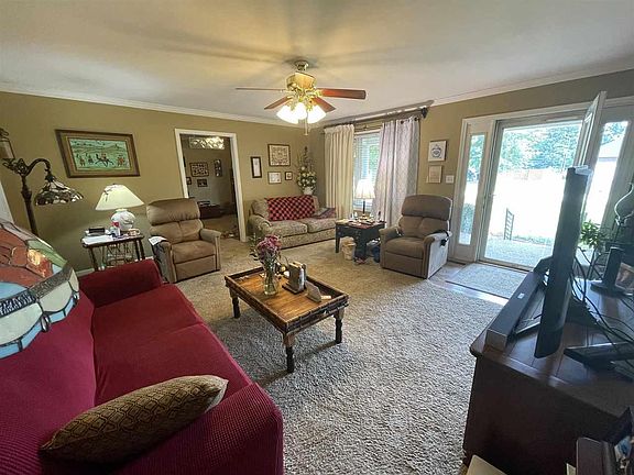 4th image of 118 Greyrock Dr