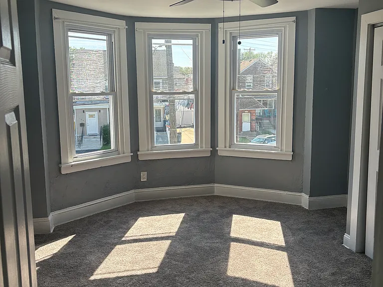 209 S Springfield Rd — Photo 10
