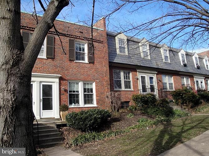 1st image of 1400 S Edgewood St APT 528