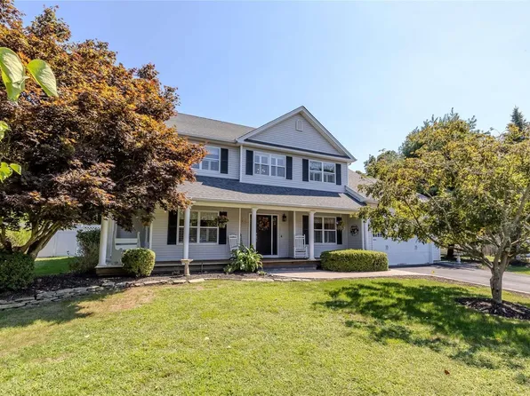 43 Paige Lane, Moriches, NY 11955