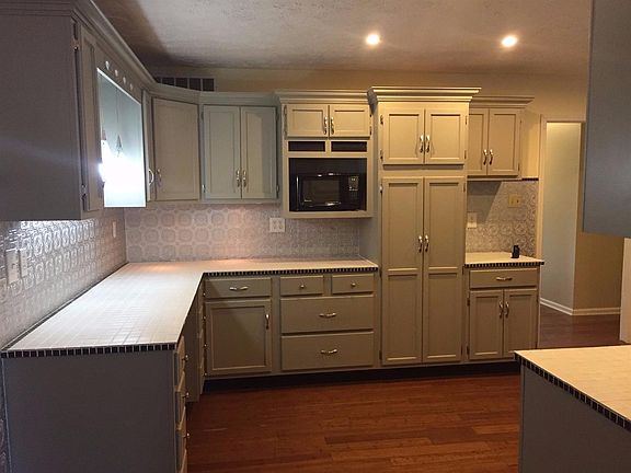 4th image of 3021 Dale Hollow Dr