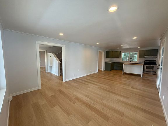 4th image of 10132 60th St SE
