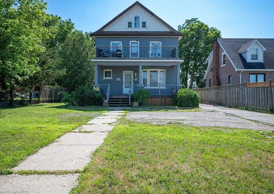 1st image of 1798 King St E