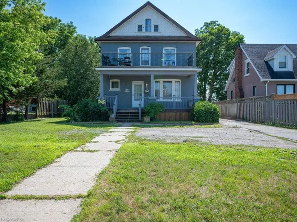1798 King St E, Cambridge, ON N3H 3R8
