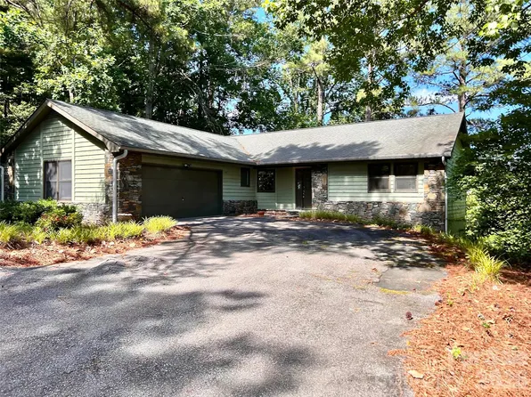 225 Sheepnose Dr, Lake Lure, NC 28746