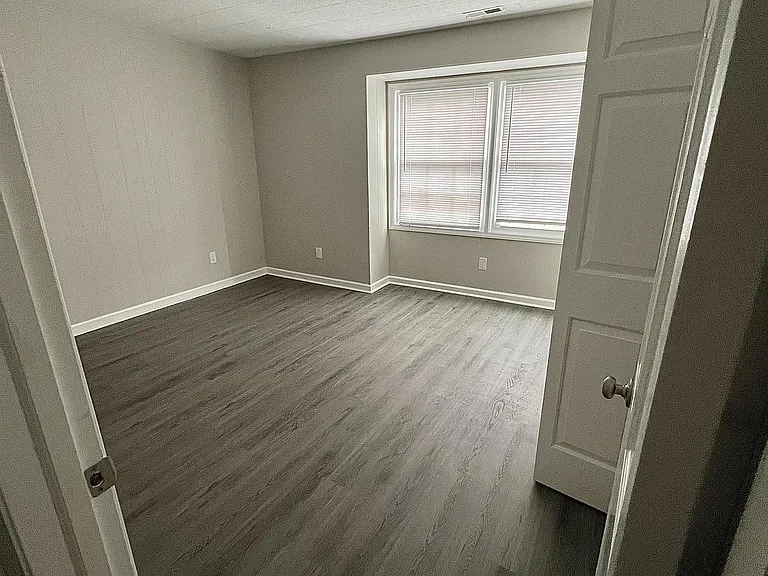 75 McIntyre Rd — Photo 5
