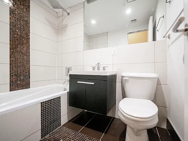 96 George St #2D — Photo 6
