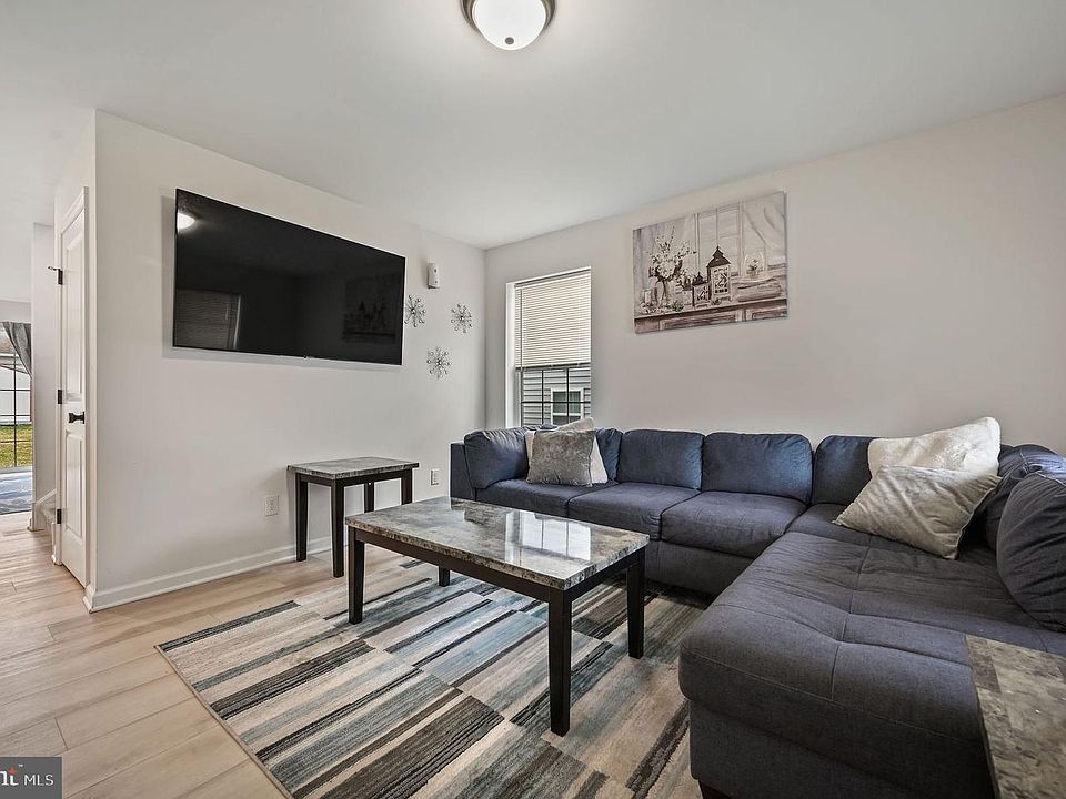 1st image of 25 Mifflin Ave