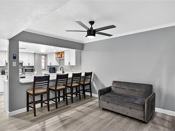 4th image of 7123 Penner LN #6