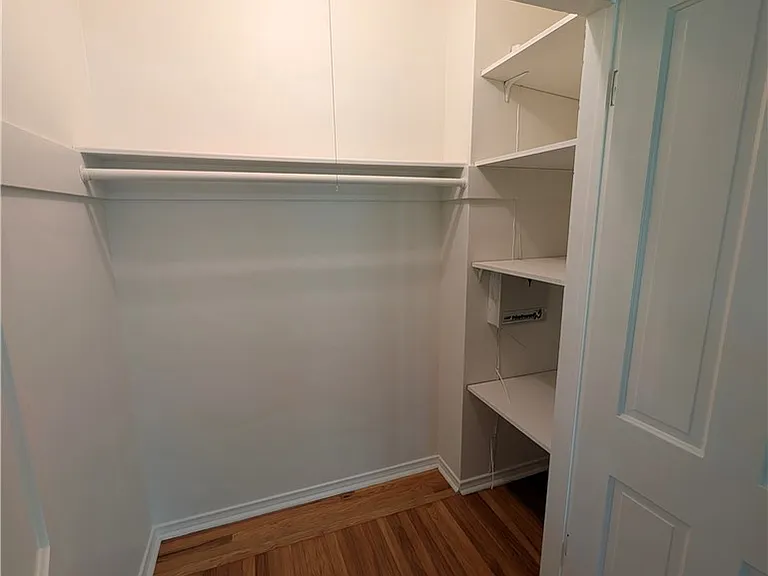 582 N Sunnyslope Ave — Photo 39