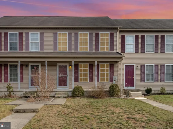774 Knoll Dr, Mount Joy, PA 17552