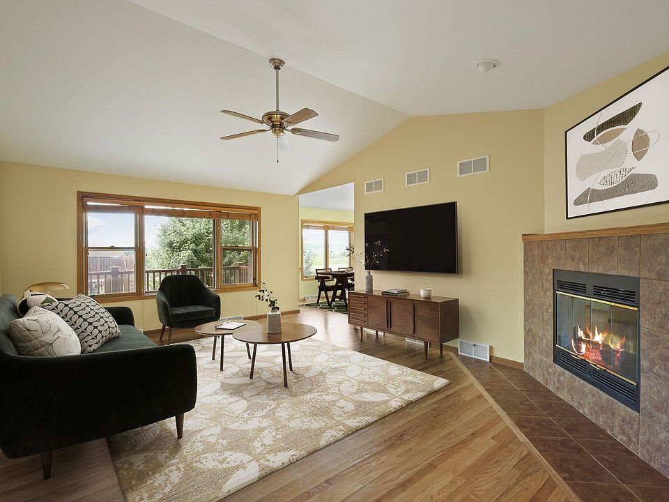 1st image of 402 Matterhorn Dr