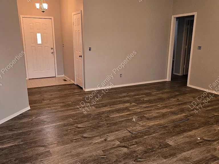 113 Pine Hill Ct — Photo 4