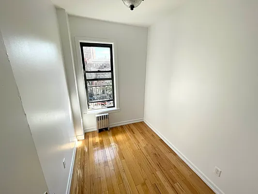 Rented by Bohemia Realty Group | media 6