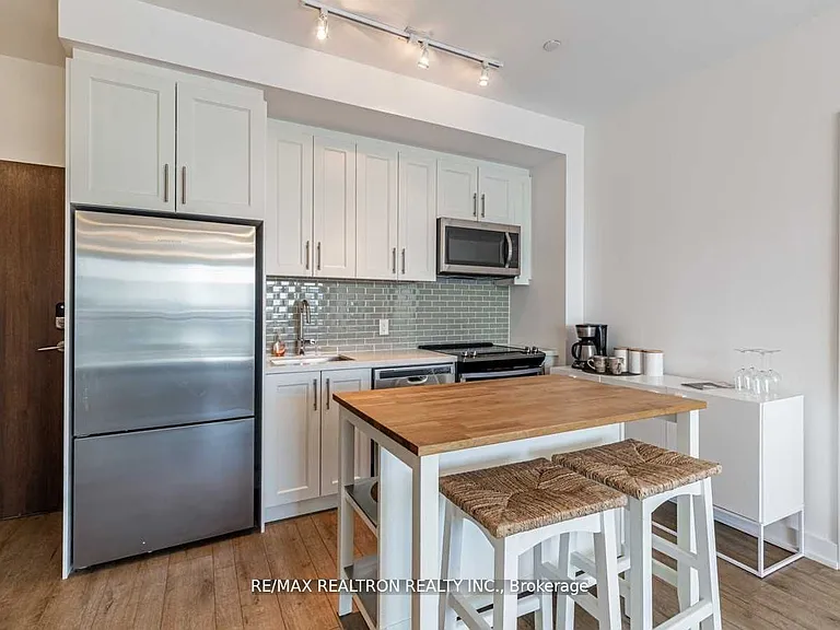 333 Sea Ray Ave #D429 — Photo 7