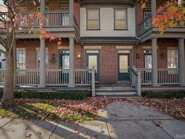 223 Jotham Ave, Auburn Hills, MI 48326