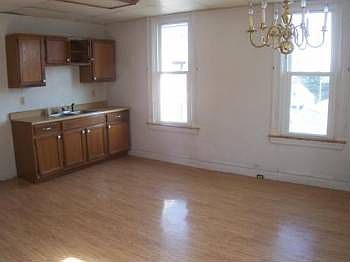 2nd image of 912 Ellsworth Ave