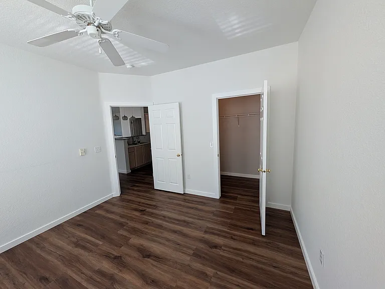 1160 NE Horizon Loop #1409 — Photo 11