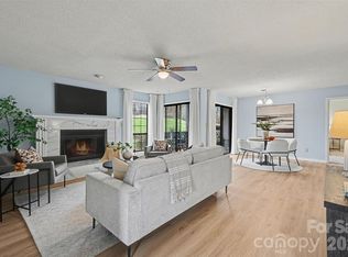 5866 Harris Grove Ln, Charlotte, NC