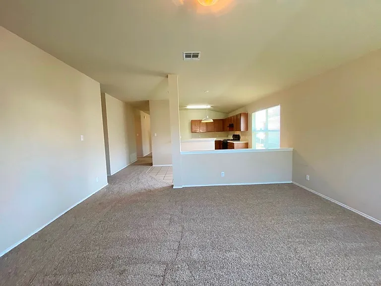 218 Jennifer Ln — Photo 6