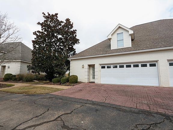 2nd image of 43 Garden Cv