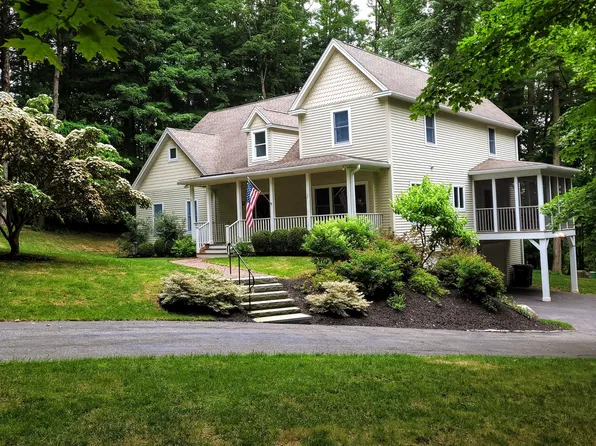 257 W Mountain Rd, Lenox, MA 01240
