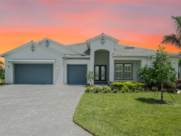 17705 Lucaya Dr, Bradenton, FL 34202