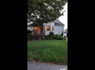7508 178th St, Fresh Meadows, NY 11366