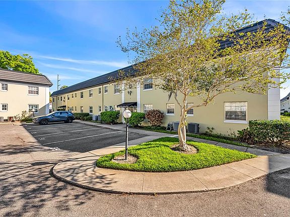 3rd image of 1500 Gay Rd APT 8D
