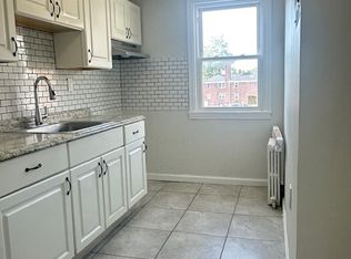 465 Lexington Ave, Bridgeport, CT 06604