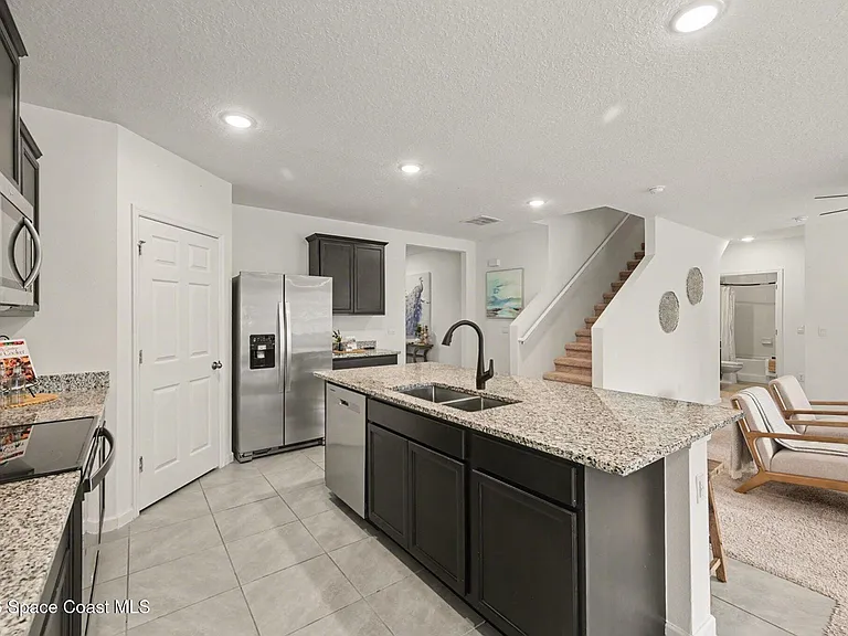 5092 Talbot Blvd — Photo 11