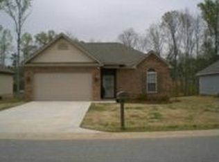 611 Waverly Pl, Opelika, AL 36801
