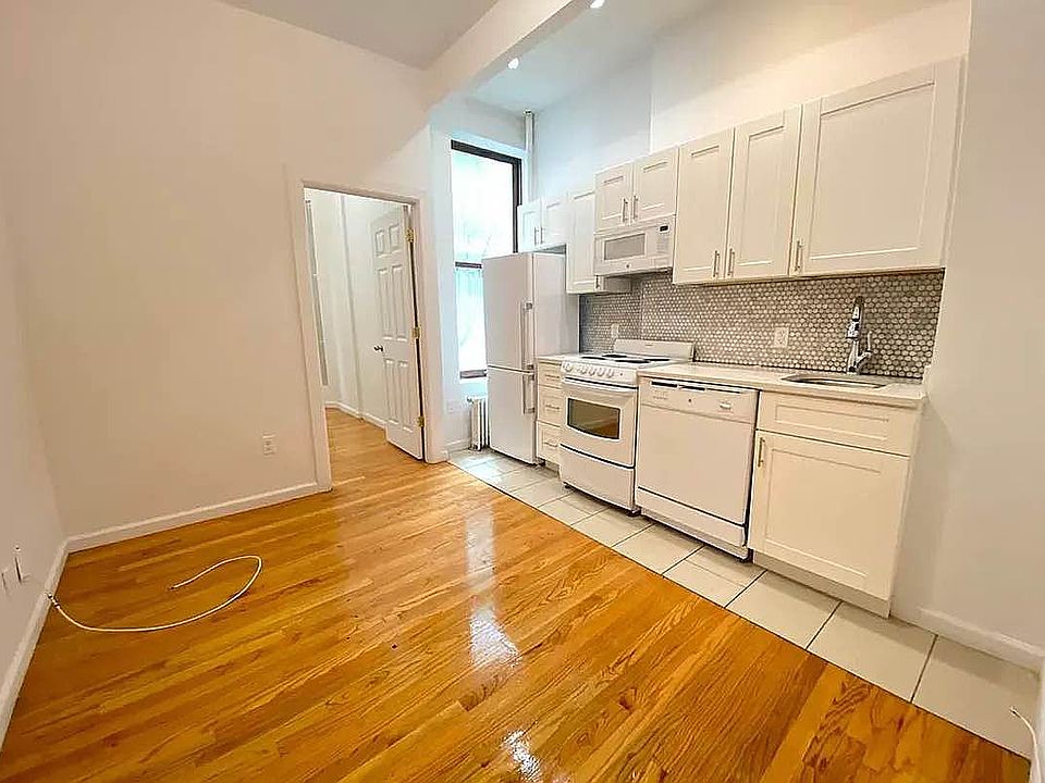 1st image of 134 W 15th St APT 2RW