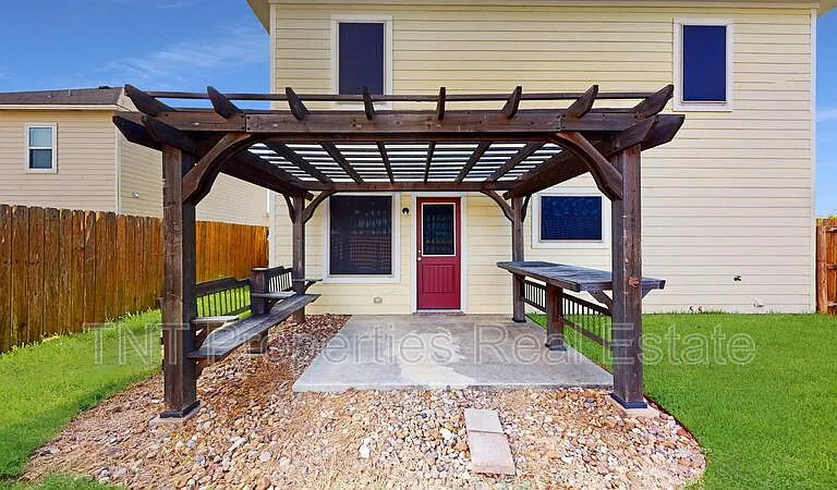 2830 Horseback Dr — Photo 6