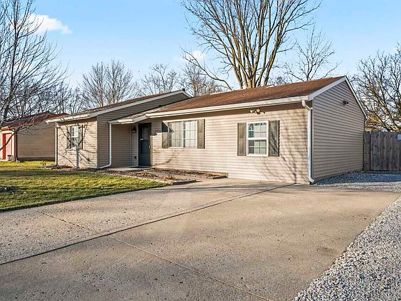 3rd image of 1424 Gumwood Dr