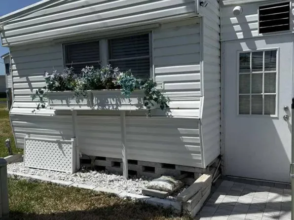 221 Pier A #221, Naples, FL 34112