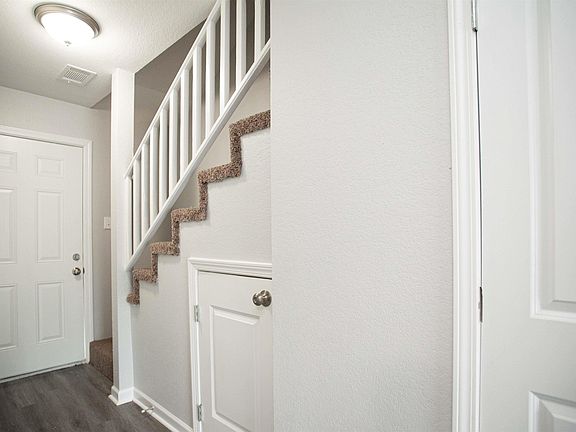 4th image of 8906 Morris Manor Dr